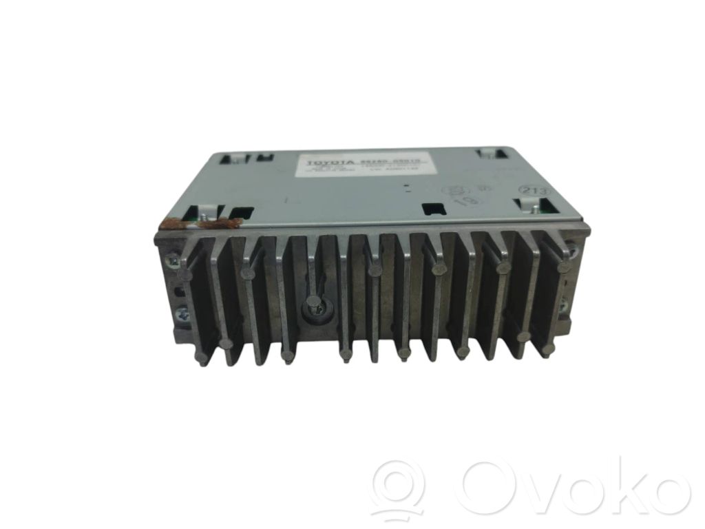 Toyota Avensis T270 Amplificatore 