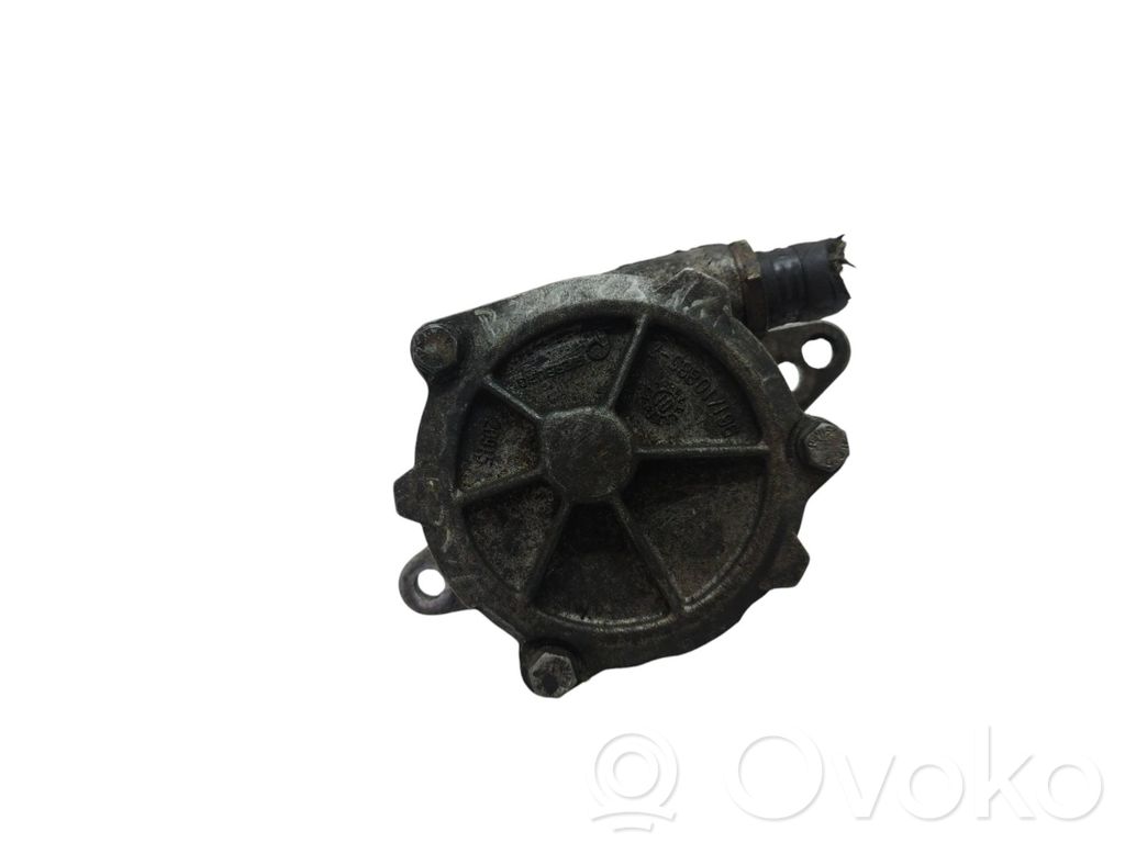 Vacuum pump   2249939,11662244266,11662245577,11662246126,2244266,2245577,2246126,2247490