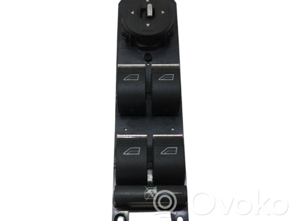Ford Focus Interruptor del elevalunas eléctrico 