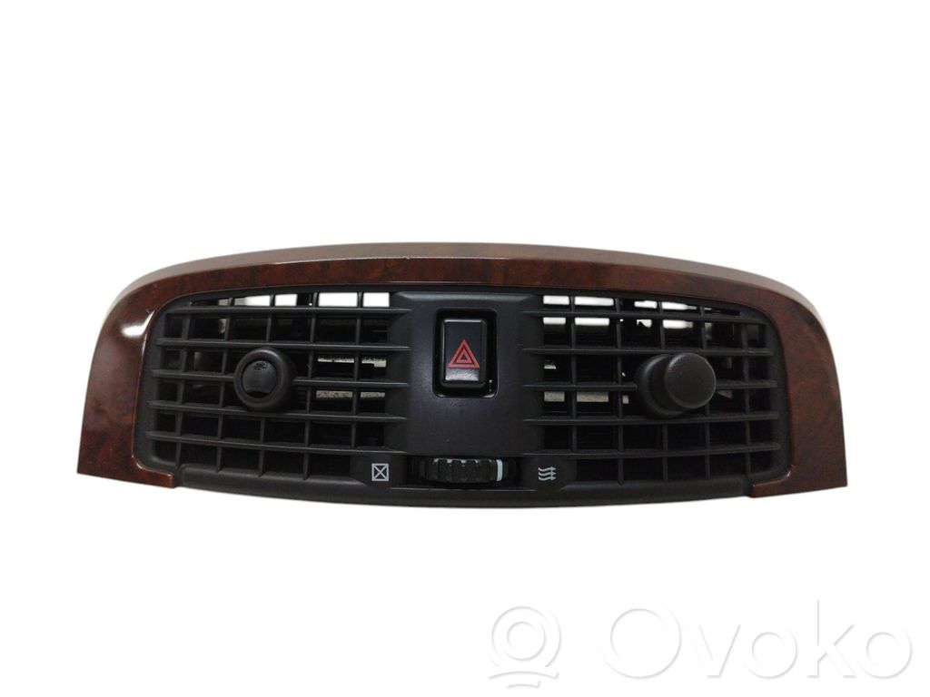 Cadillac CTS Centrinės oro grotelės 
