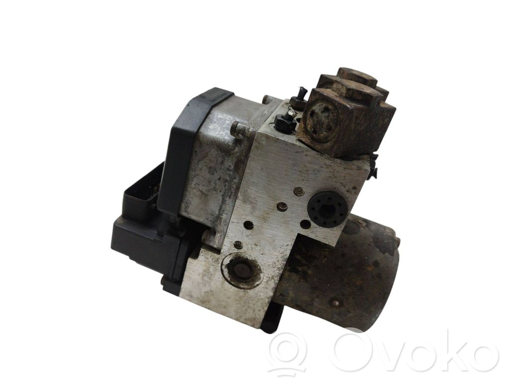 Audi A8 S8 D2 4D ABS bloks 