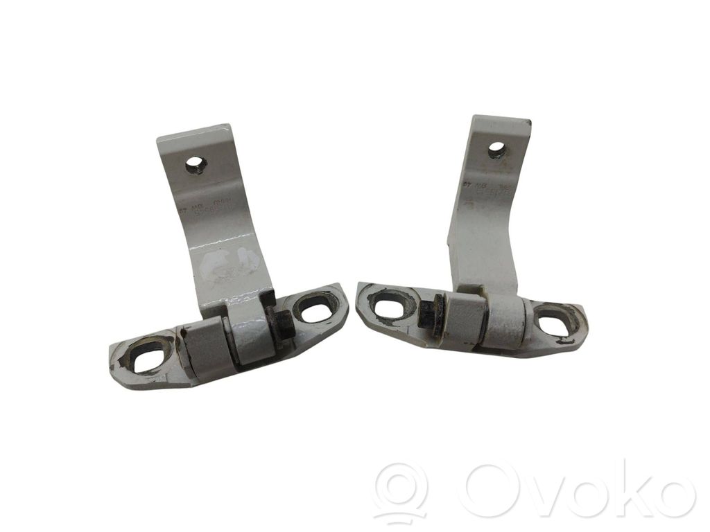 Rear door hinge set   A046572,C8P5D,31218519,31299545
