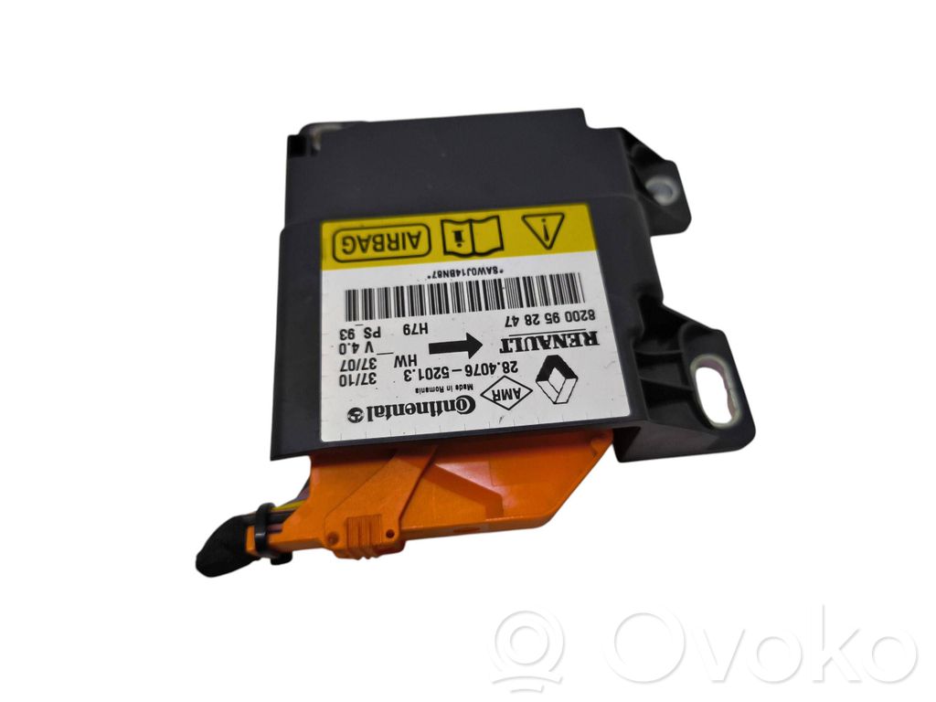 Dacia Duster Airbag control unit/module 