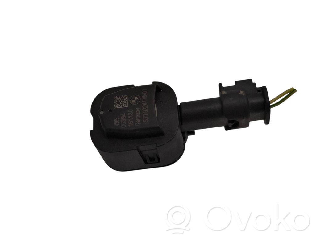 BMW X5 F15 Senzor impact/declanșare airbag 
