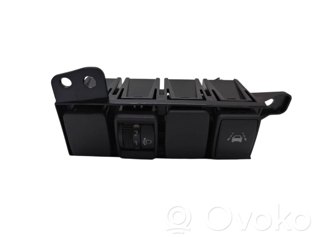 Nissan Qashqai A set of switches 