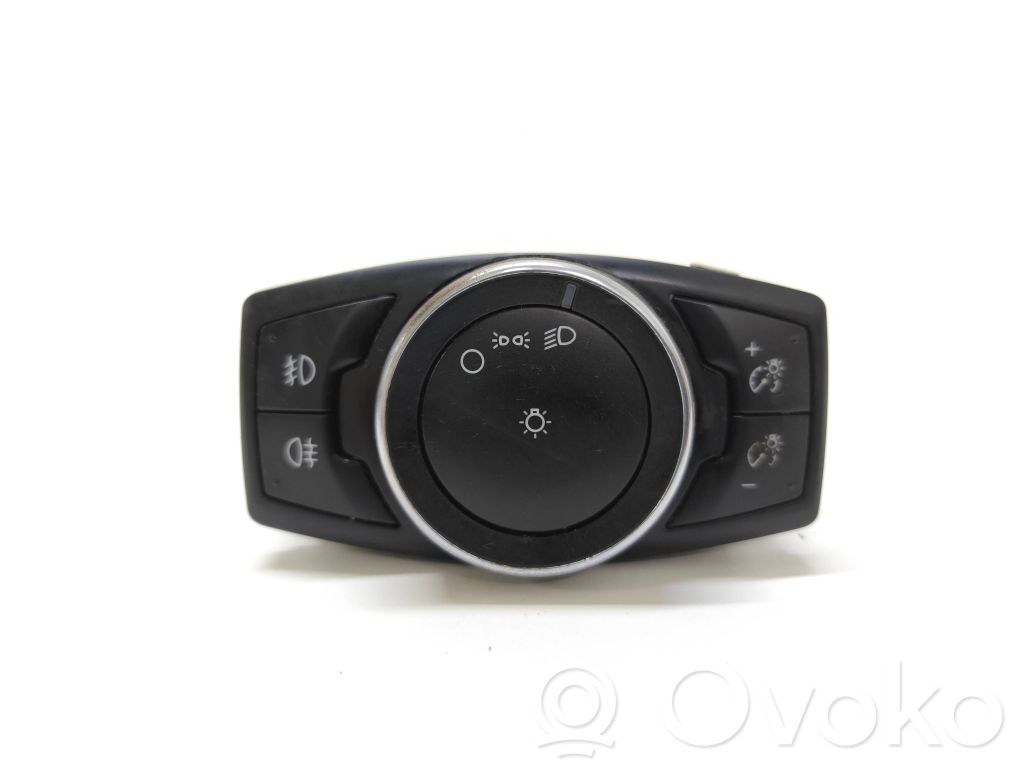 Ford Focus Light switch 