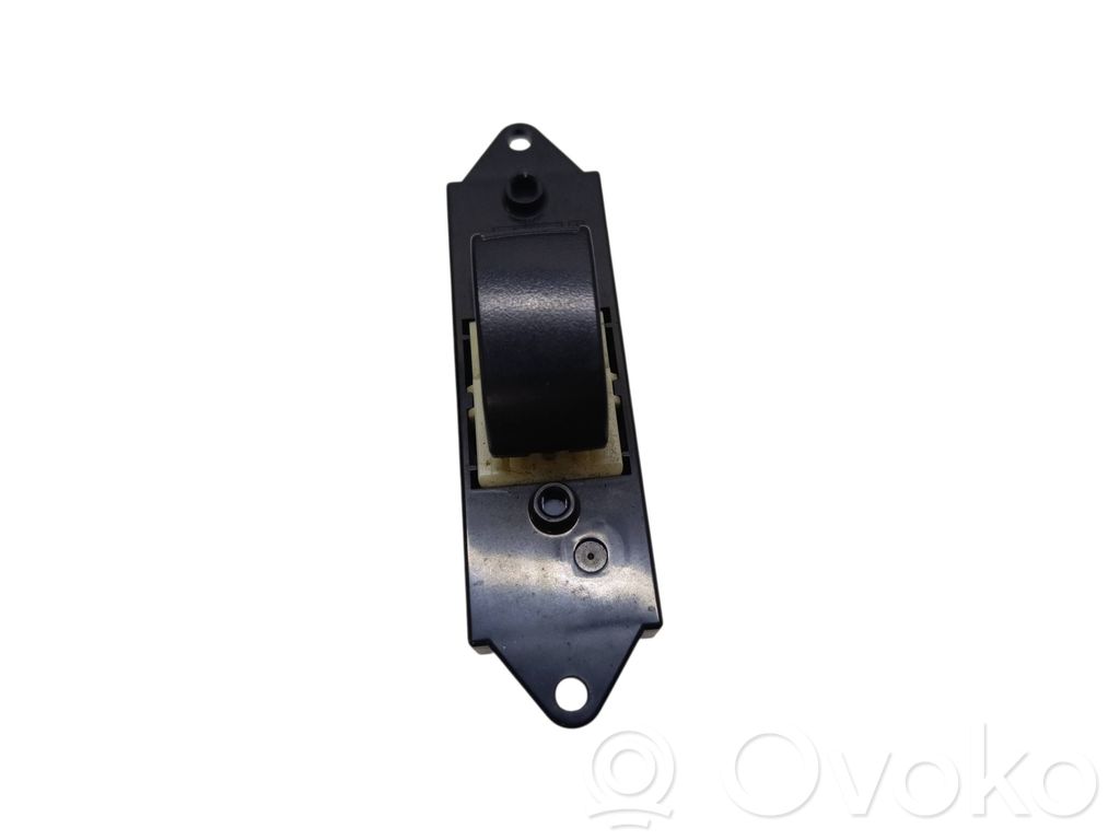 Interruptor del elevalunas eléctrico   MR587944