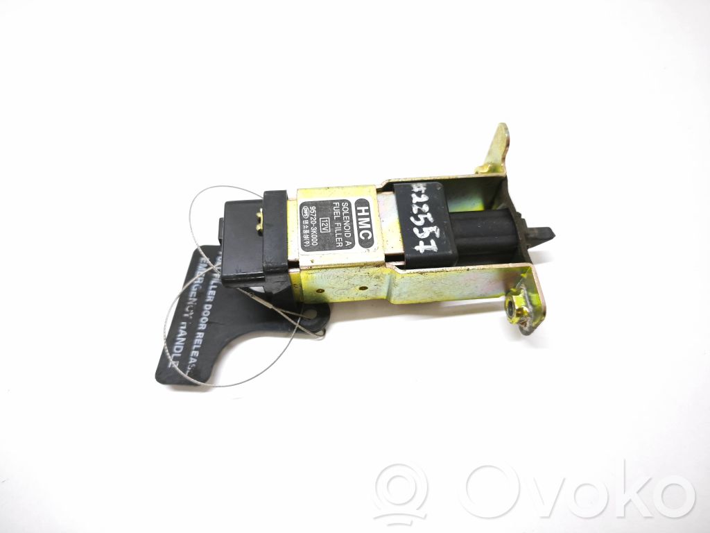 KIA Magentis Serratura del tappo del serbatoio del carburante