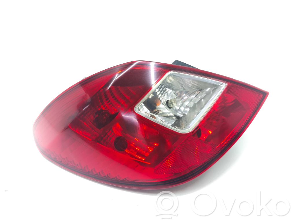 Opel Corsa D Luz trasera/de freno 