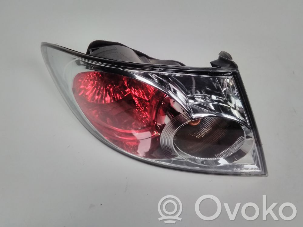 Rear/tail lights   GJ6A51180E