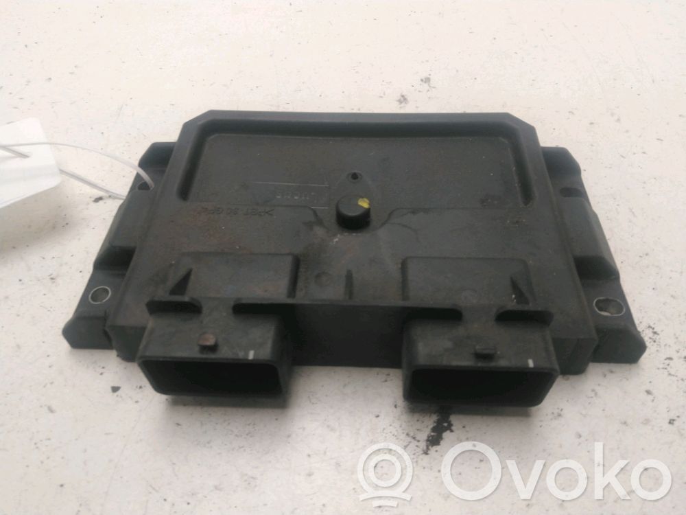 Peugeot 206 Engine control unit/module 