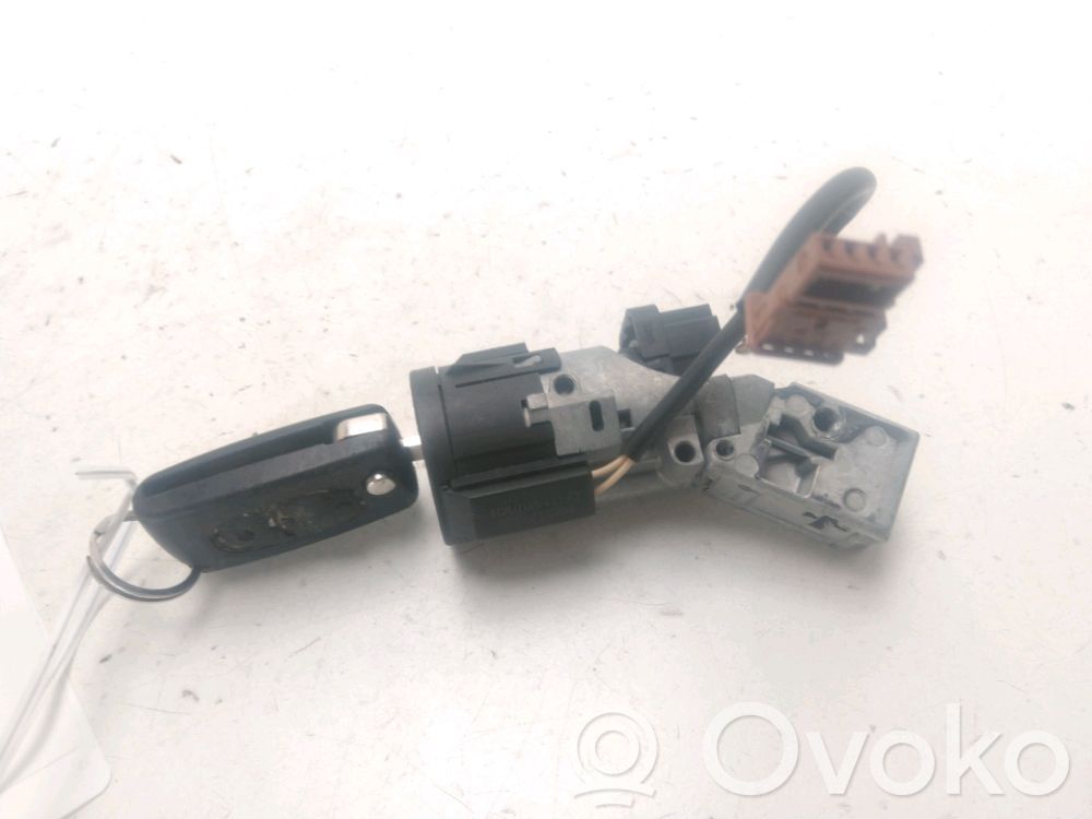 Ohjauspyörän lukitus   4162PT