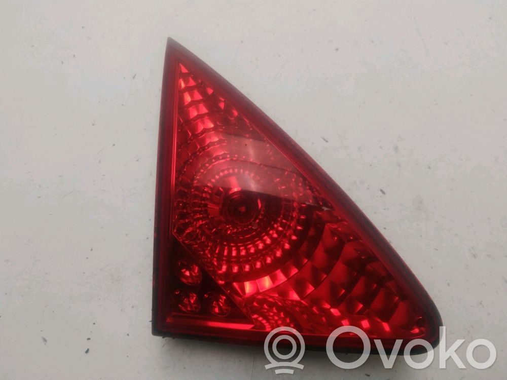 Peugeot 3008 I Lampă spate în capacul portbagajului 