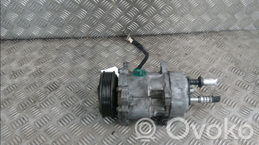 Compresor (bomba) del aire acondicionado (A/C))