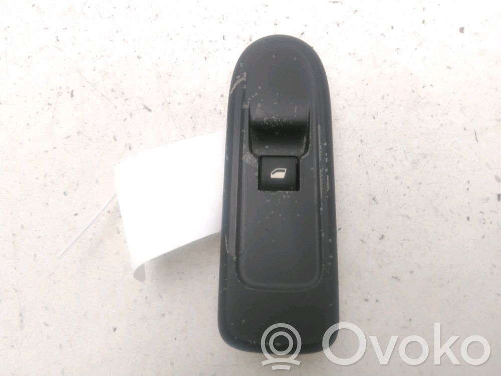 Interrupteur commade lève-vitre   6490C6,96661102XT
