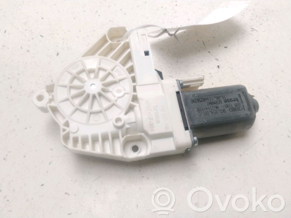 Front door window regulator motor   8K0959801C