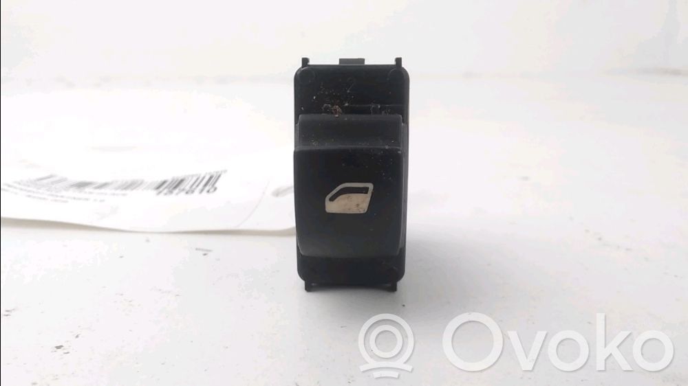 Interruptor del elevalunas eléctrico   6490HQ