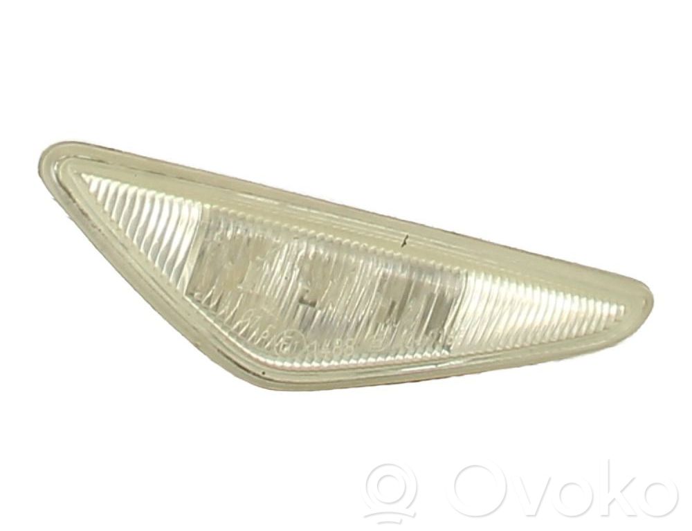 BMW 3 E46 Front fender indicator light 