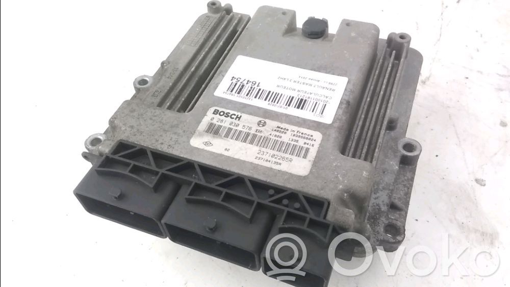 Unidad de control/módulo del motor   237104135R,237104135R