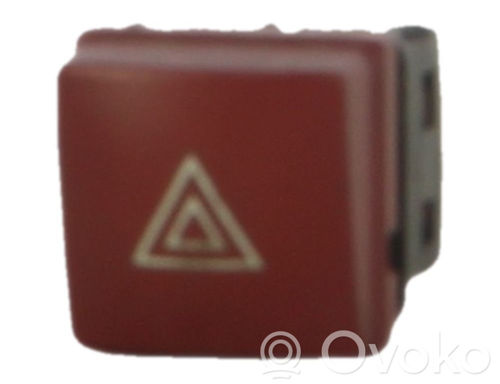 Peugeot 207 Interruttore luci di emergenza