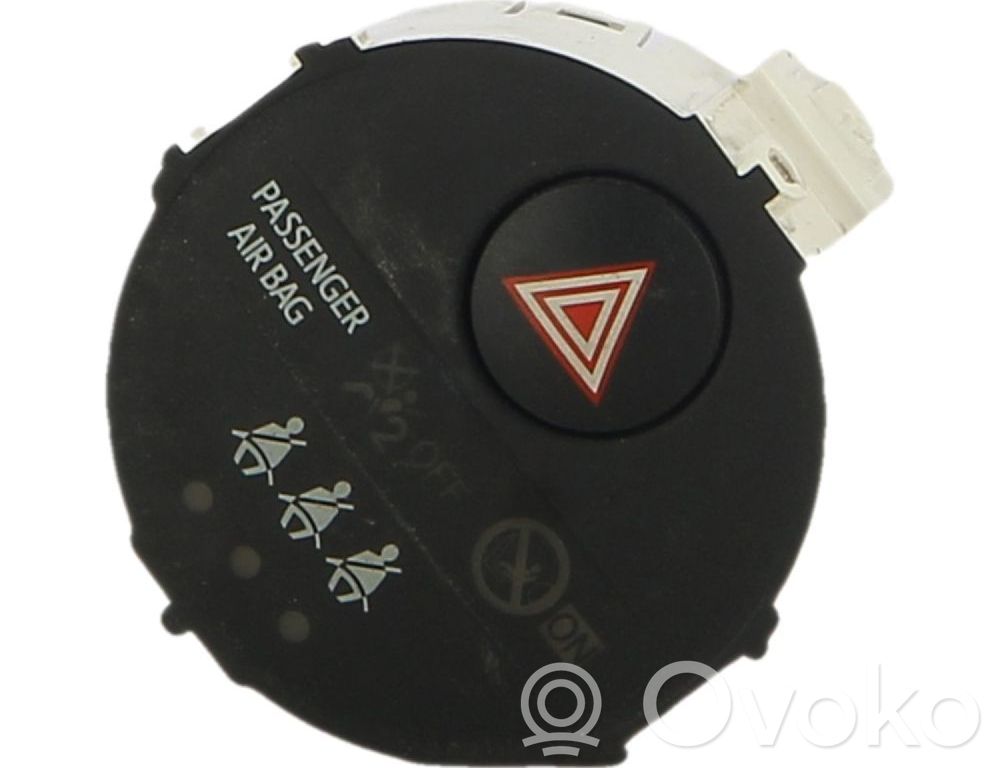 Comutator lumini pericol   839500D050,839500D050