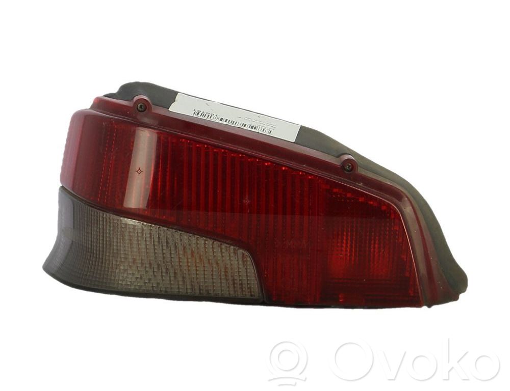 Peugeot 106 Lampă spate în caroserie 