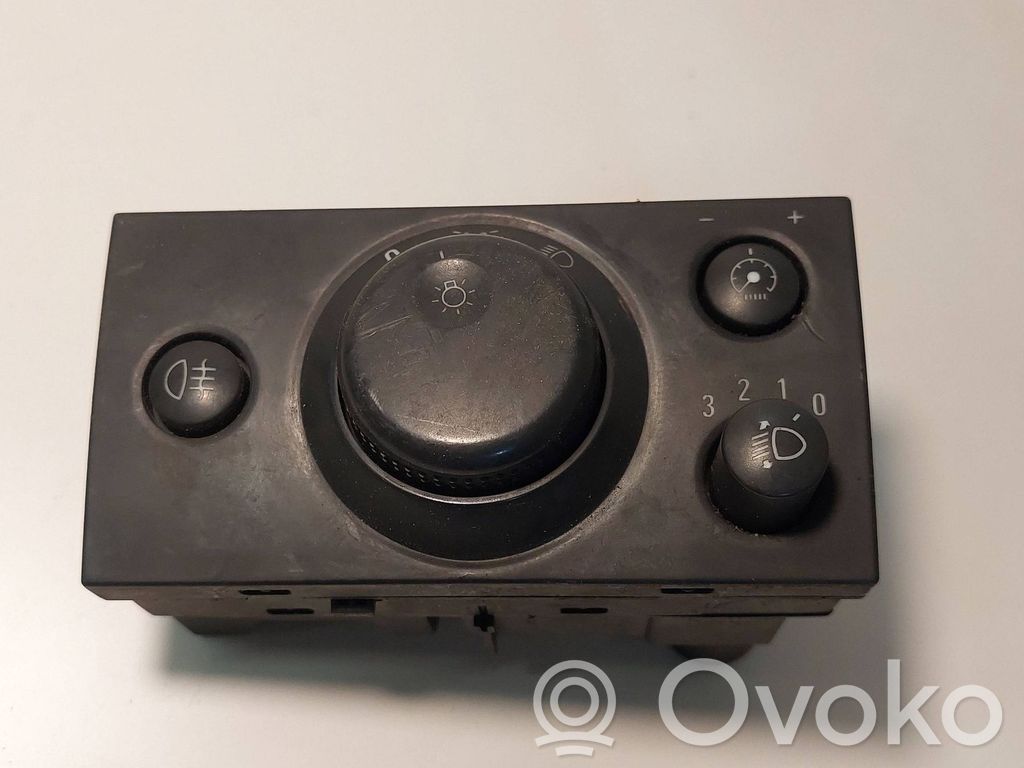 Opel Vectra C Light switch 