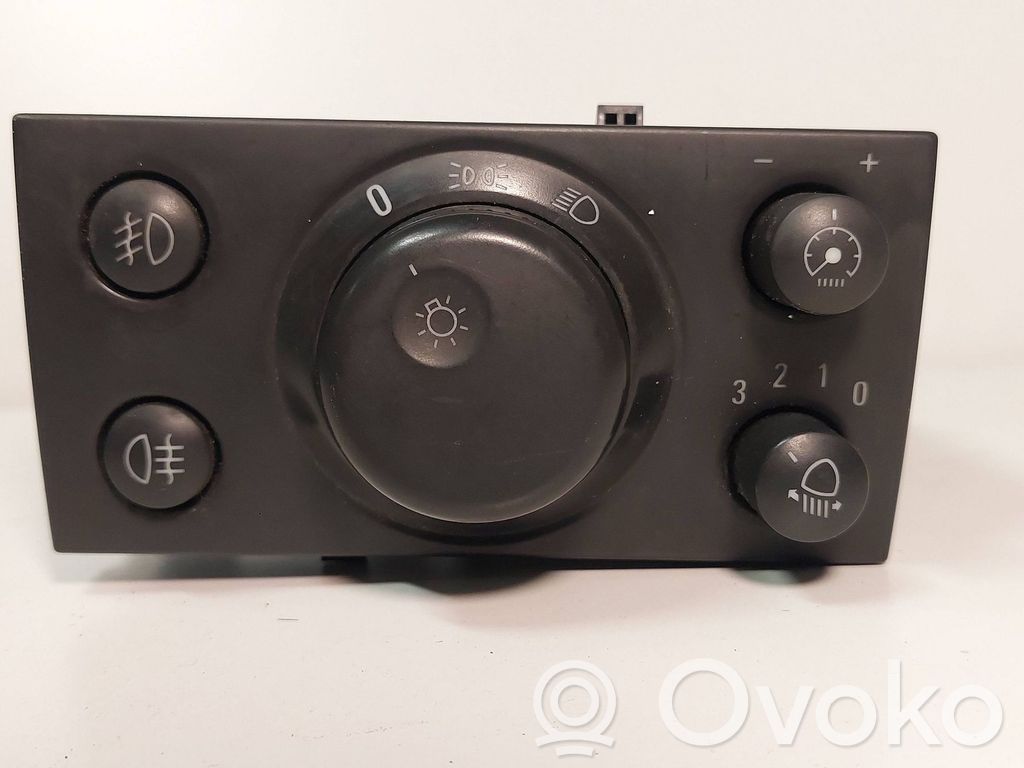 Opel Vectra C Light switch 