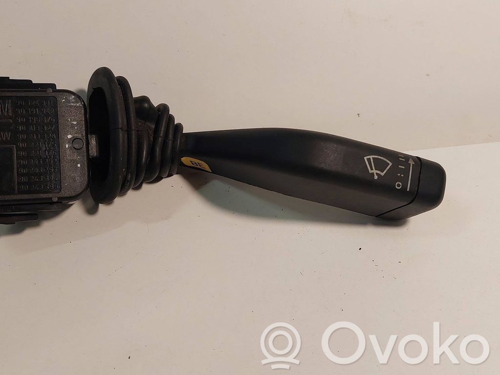 Opel Zafira A Wiper control stalk 