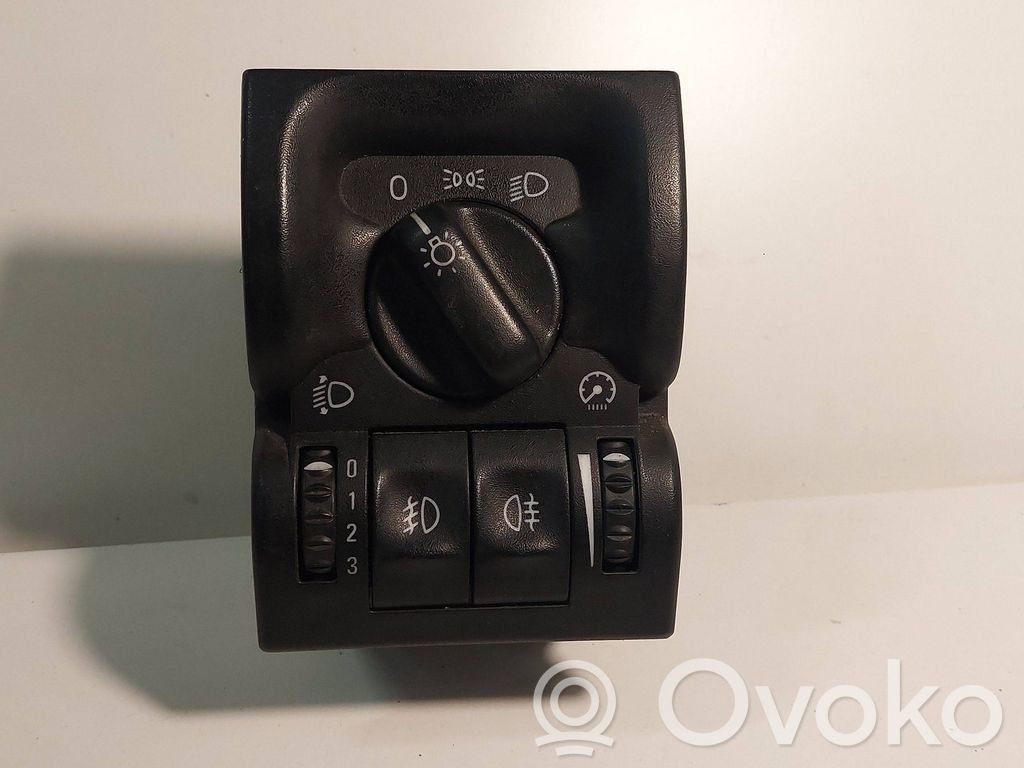 Opel Vectra B Light switch 