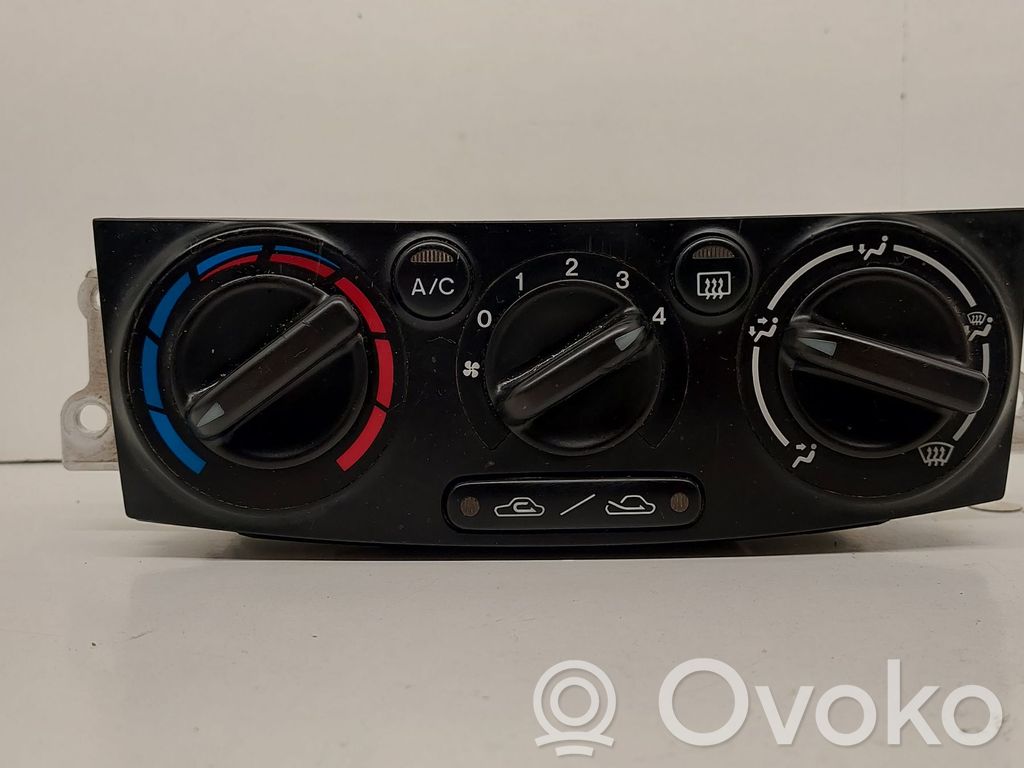 Mazda MPV Climate control unit 