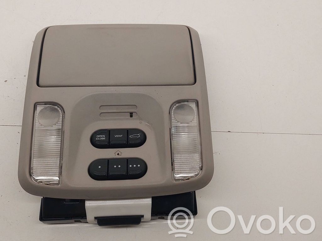 Chrysler Pacifica Priekinių vietų apšvietimo žibintas 