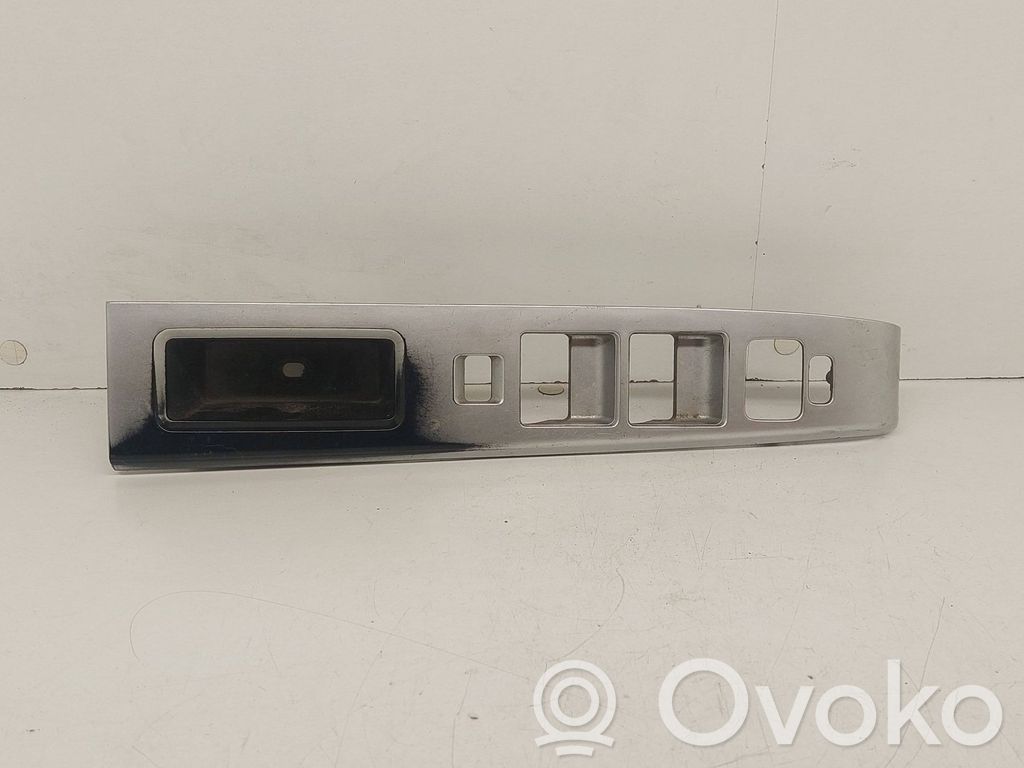 Mazda 5 Front door window switch trim 