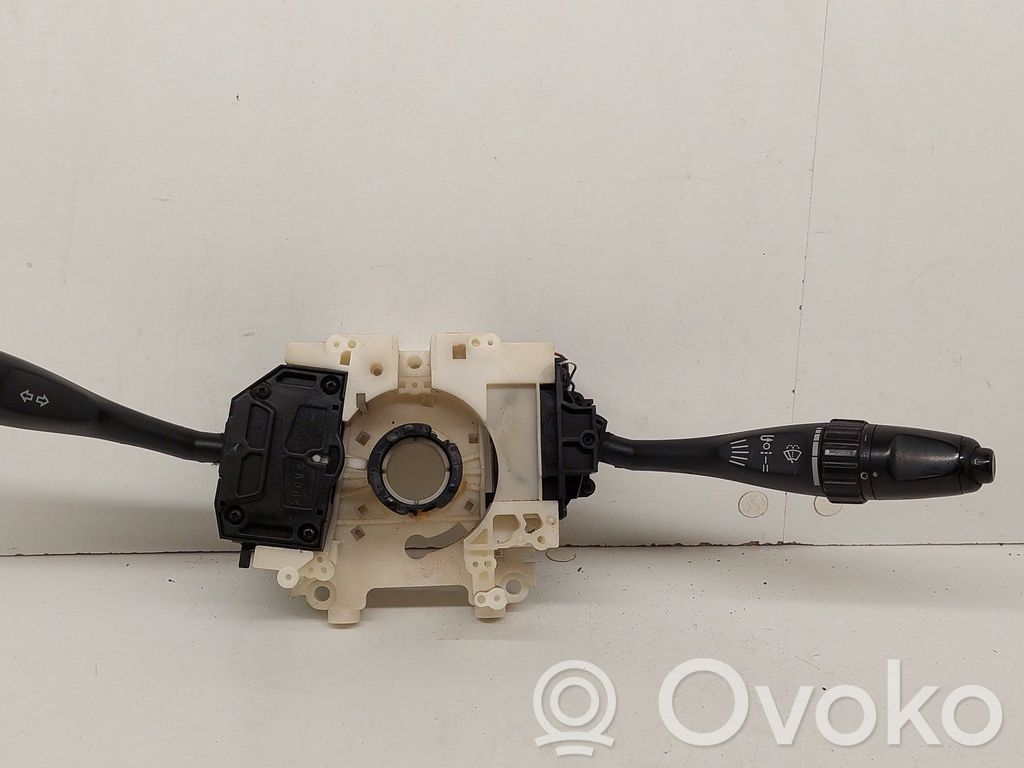 Mitsubishi Carisma Wiper turn signal indicator stalk/switch 