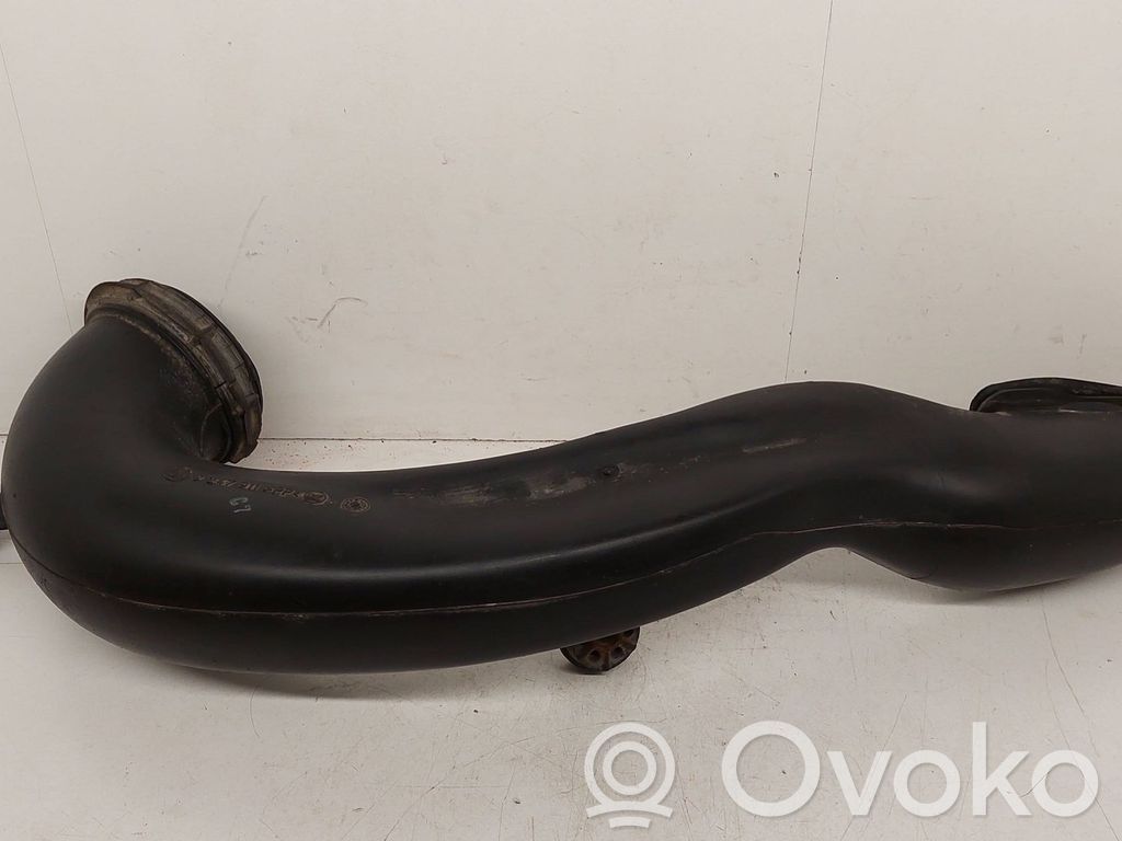 BMW 5 E39 Air intake duct part 
