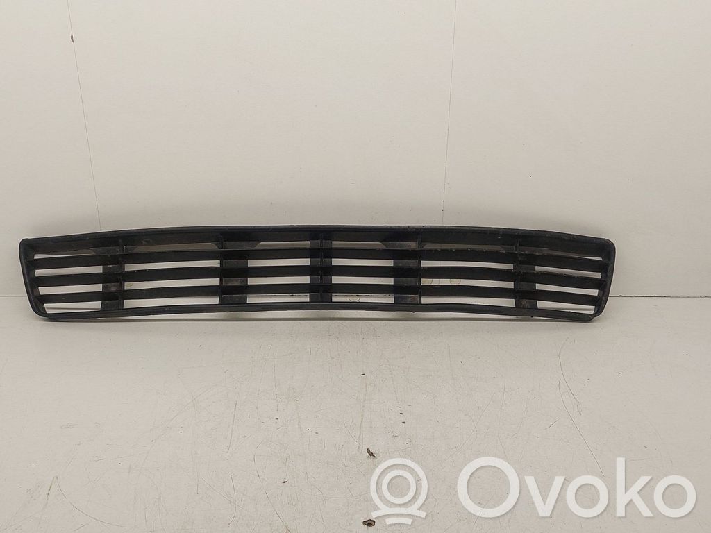 Audi A4 S4 B5 8D Front bumper lower grill 