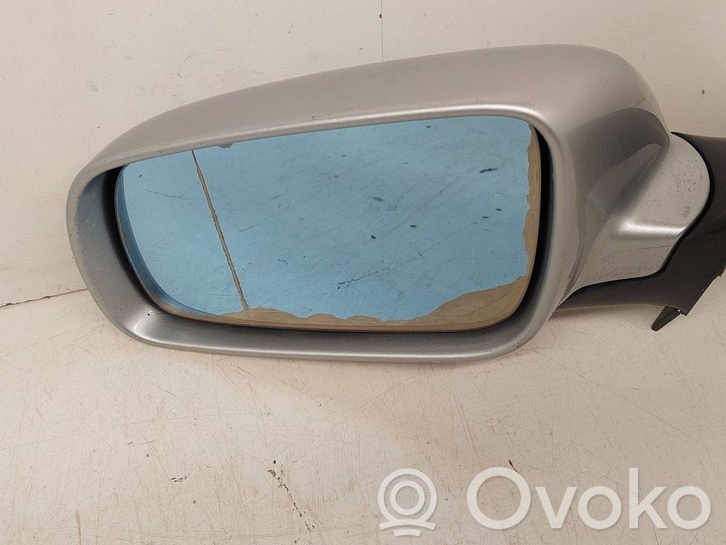 Audi A4 S4 B5 8D Front door electric wing mirror 