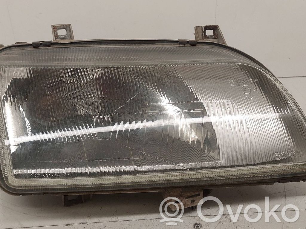 Volkswagen Sharan Lampa przednia 