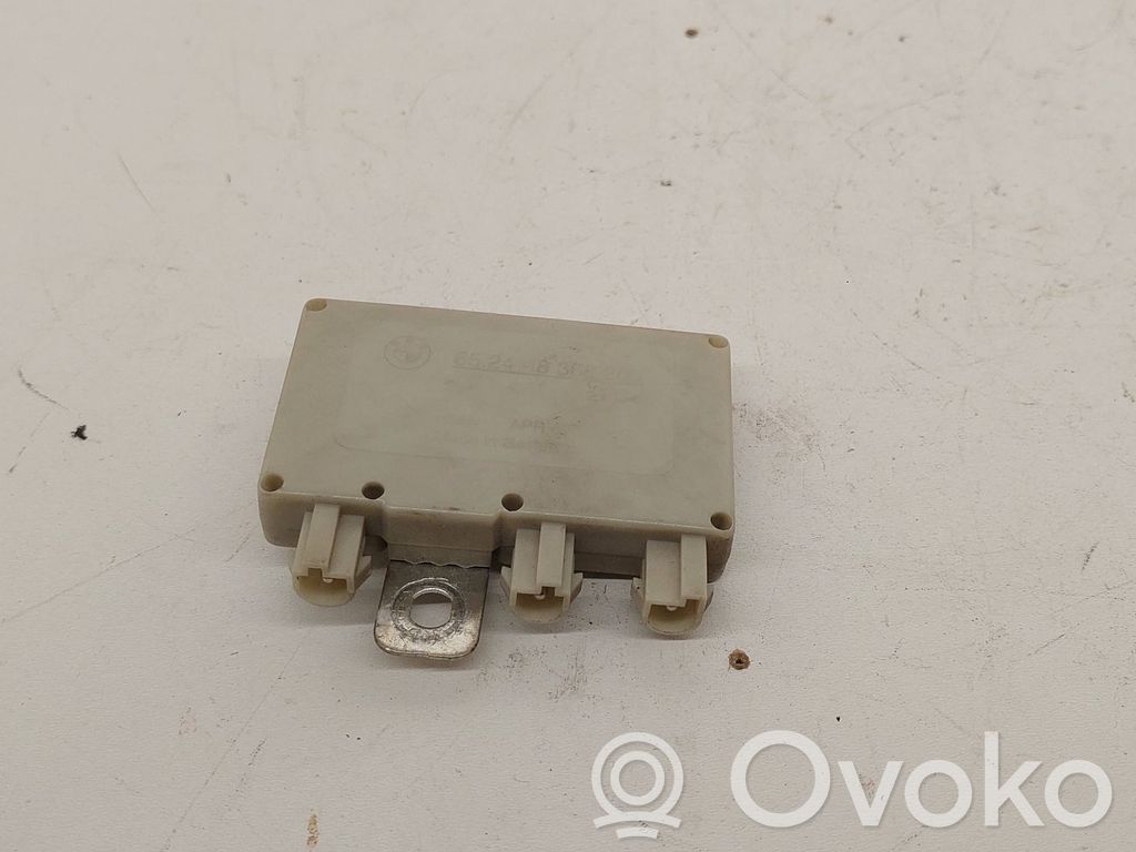 BMW 3 E46 Antenos stiprintuvas 