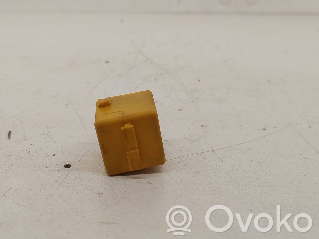 BMW 3 E46 Other relay 