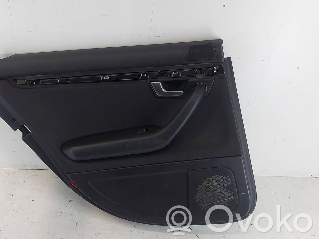 Audi A4 S4 B6 8E 8H Boczki / Poszycie drzwi tylnych 
