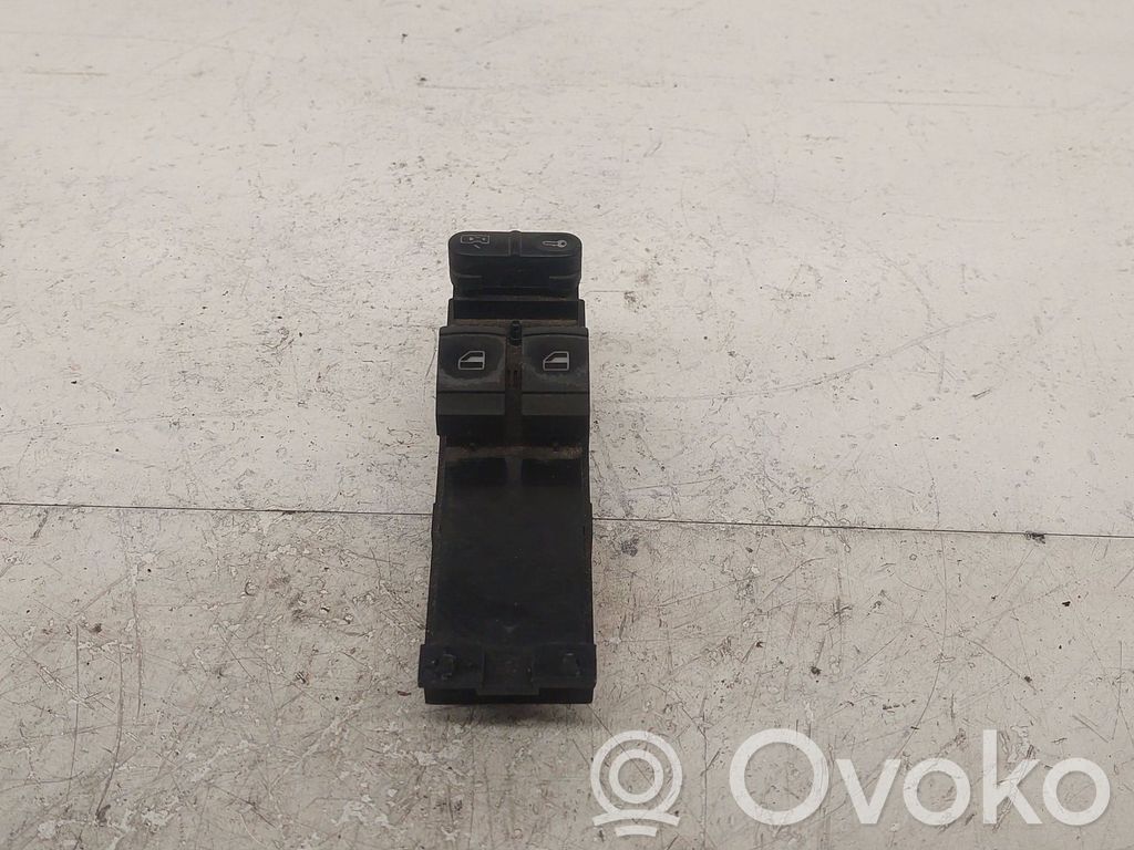 Volkswagen PASSAT B5 Electric window control switch 