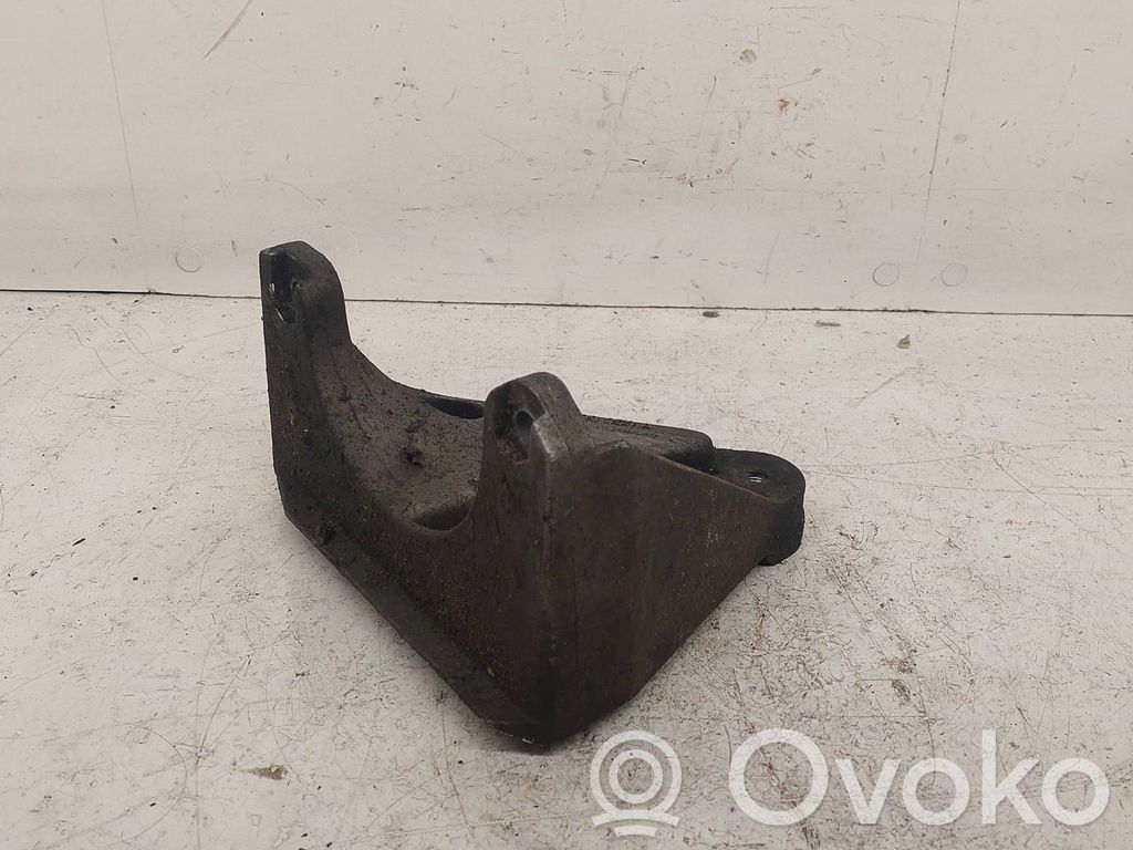 Engine mounting bracket   4A0199353A