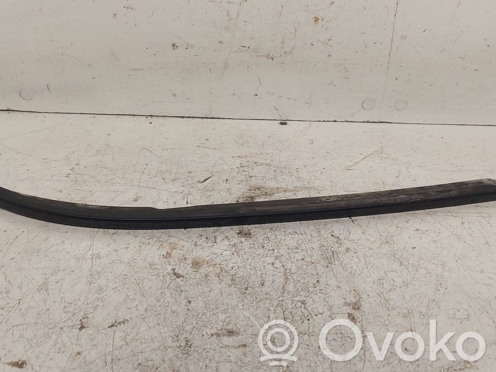 BMW 5 E39 Under headlight/headlamp trim 