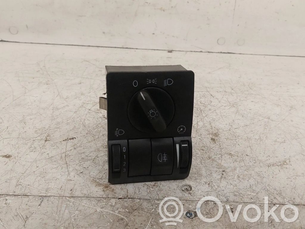 Light switch   0524119,9116612