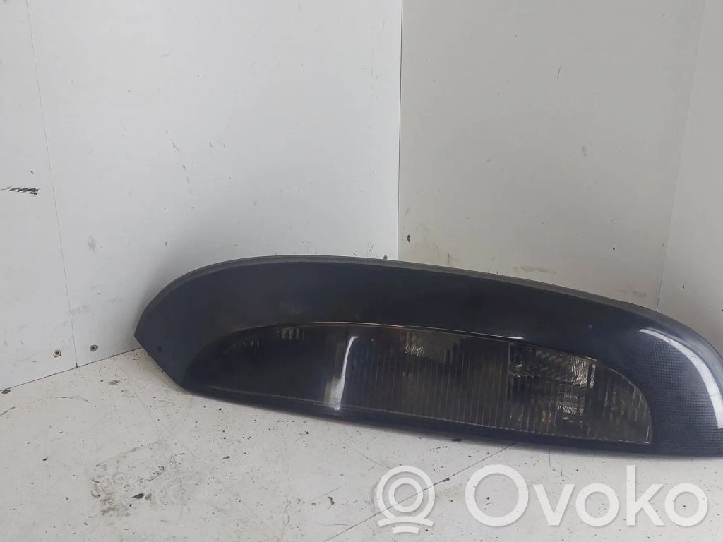Opel Corsa C Aizmugurējais lukturis virsbūvē 