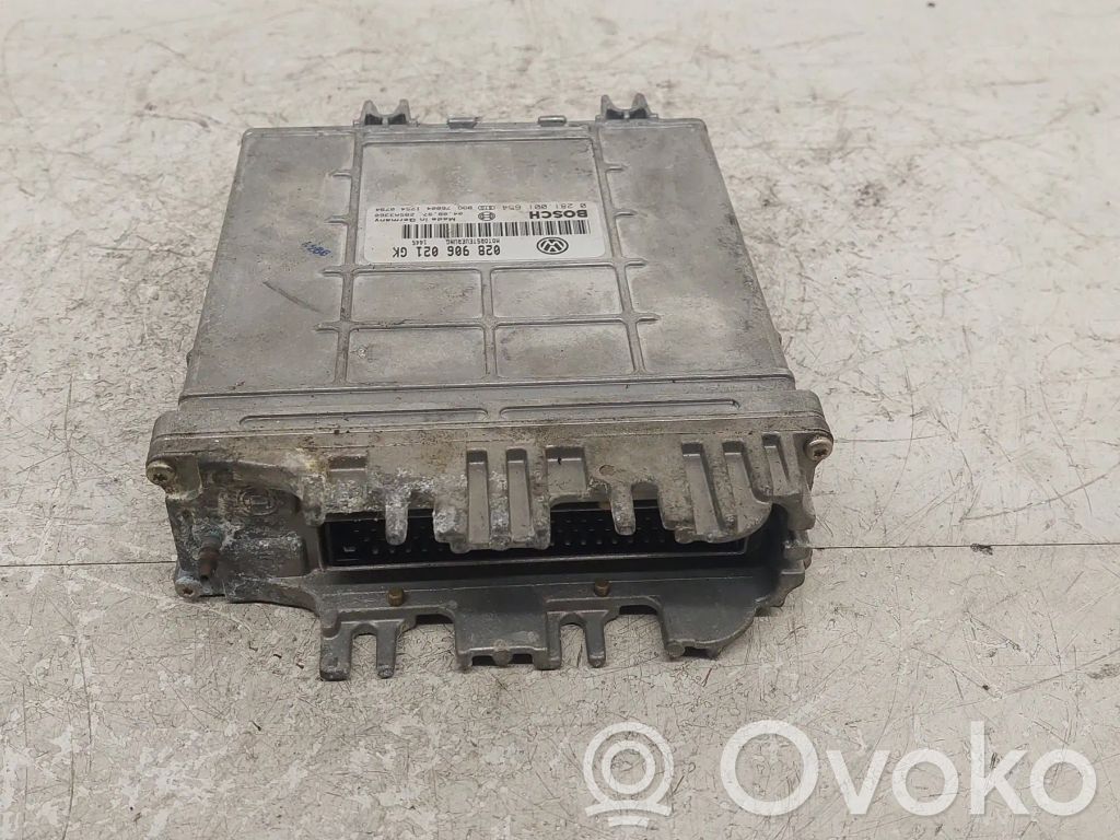 Volkswagen PASSAT B5 Engine control unit/module 
