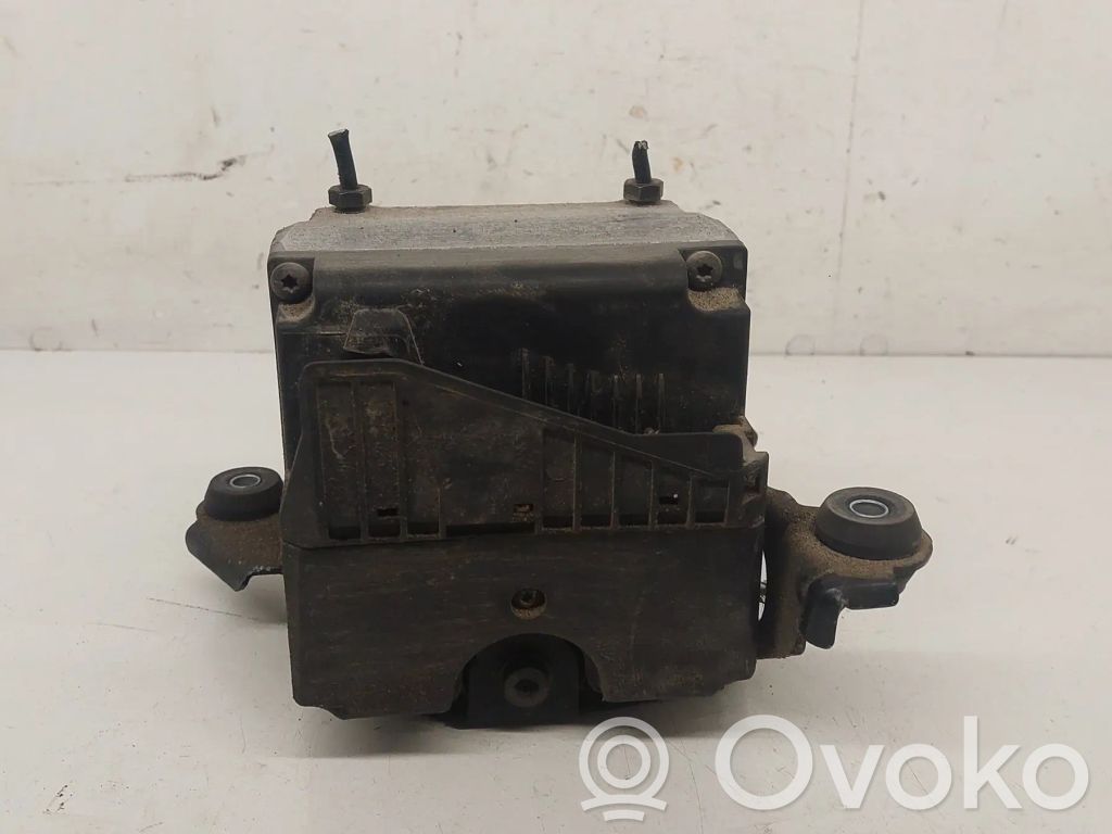 Audi A4 S4 B6 8E 8H ABS-pumppu 