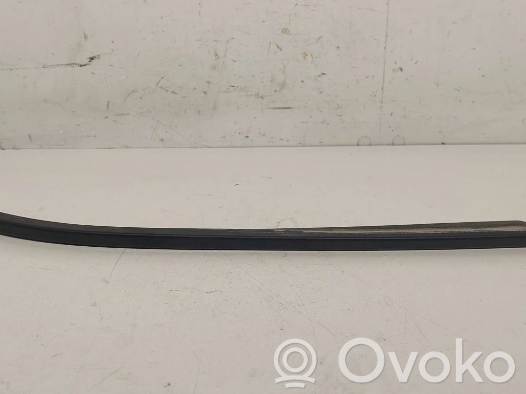 BMW 5 E39 Under headlight/headlamp trim 