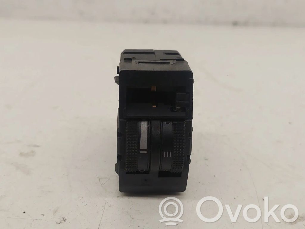 Headlight level height control switch   4B0919094A,04052211